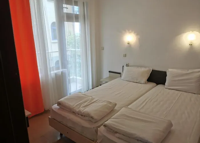 Mirage Family Szálloda *