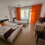 Mirage Family Szálloda Primorszko