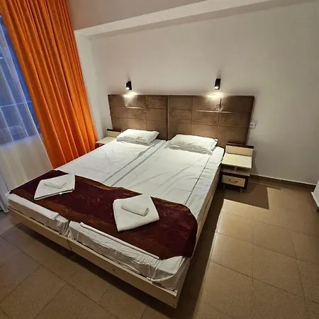 Otel Mirage Family *