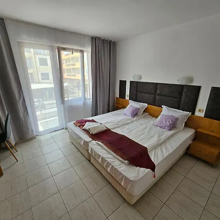 Mirage Family Otel *